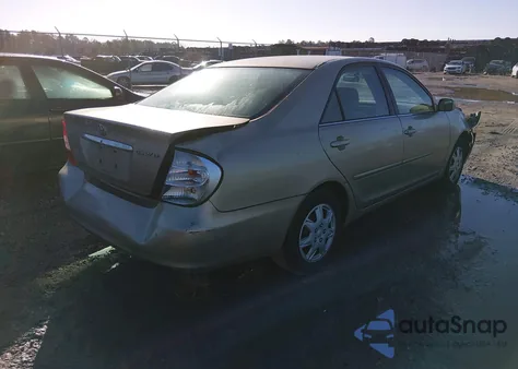 2003 Toyota Camry Le z USA, uszkodzony, nr VIN 4T1BE32K73U137925